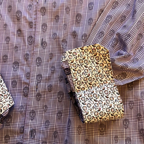 Robert Graham XL Button Up - Picture 2 of 6